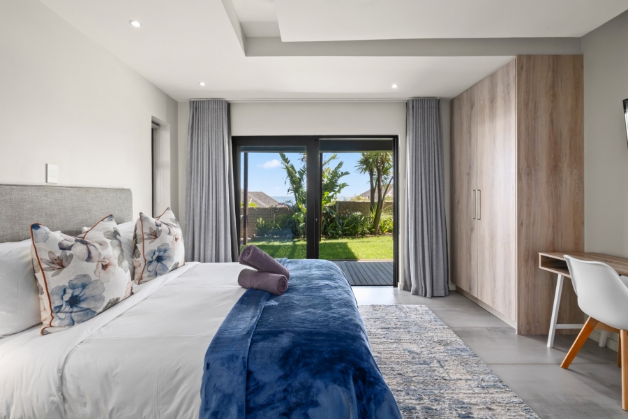 To Let 2 Bedroom Property for Rent in Camps Bay Western Cape